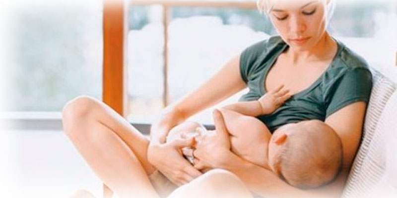 Правильне зціджування і зберігання грудного молока