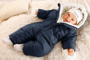Як одягати новонародженого взимку