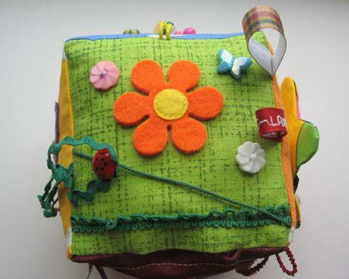 Як зробити іграшки для немовлят своїми руками Як зробити іграшки для немовлят своїми руками