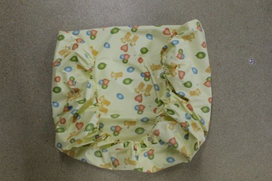 Види клейонки для новонароджених