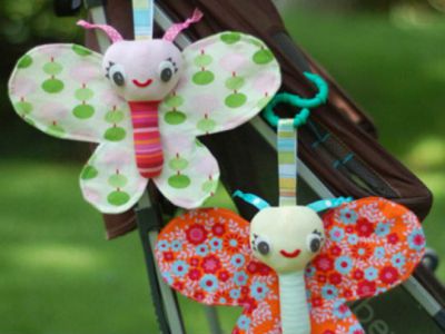 Які бувають брязкальця для новонароджених