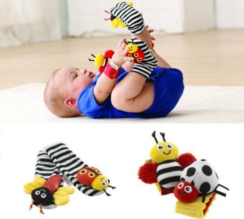 Які бувають брязкальця для новонароджених