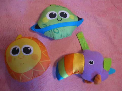 Які бувають брязкальця для новонароджених